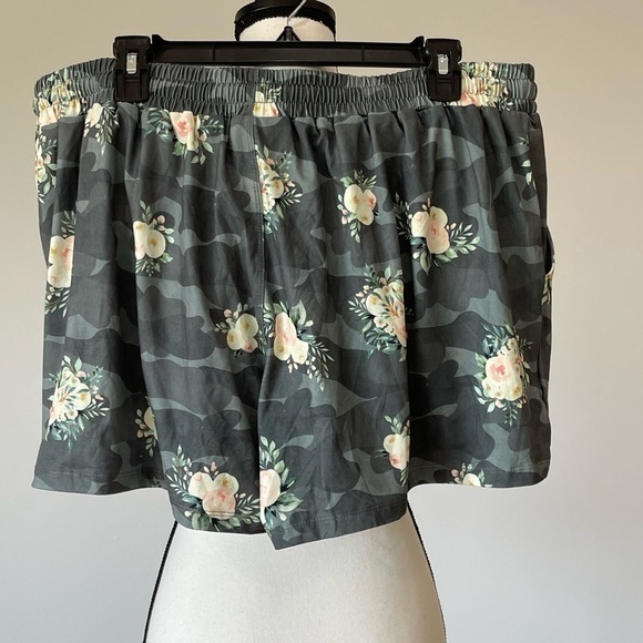 Cheekys size XXX shorts with drawstring and elastic waist - Picture 2 of 12